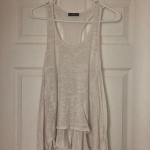 Flowy white razor back